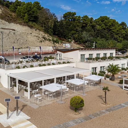 Marino1958 Rta Hotel Numana Buitenkant foto